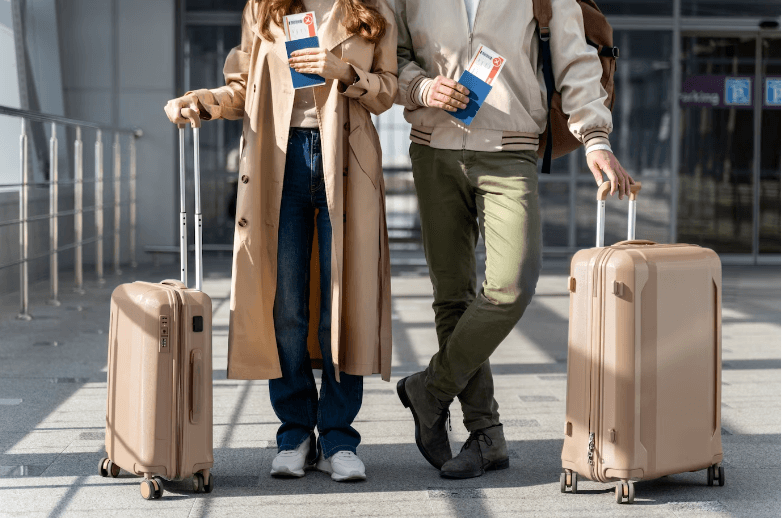 voyage et IA - photo d'un voyageurs et bagages